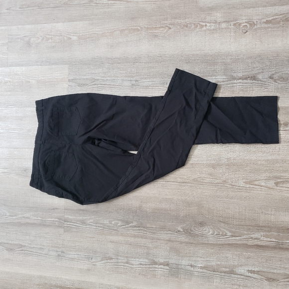 Women's style& co stretch capris - Picture 2 of 3